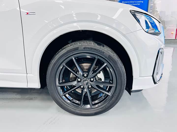 Фото 4 - Audi Q2L