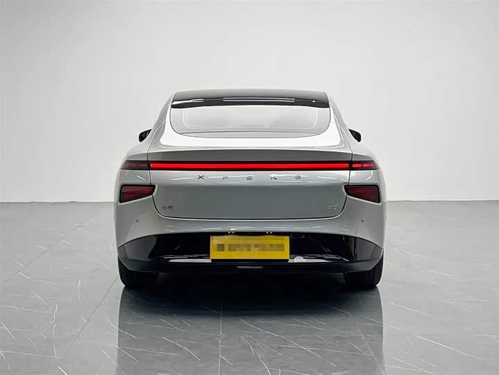 Фото 5 - XPeng P7