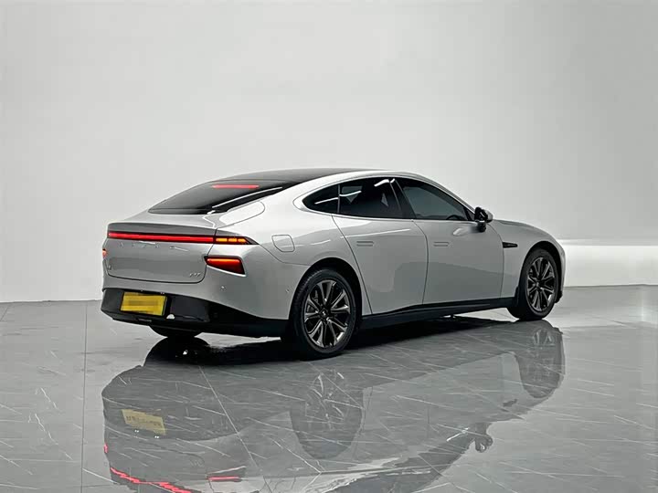 Фото 6 - XPeng P7