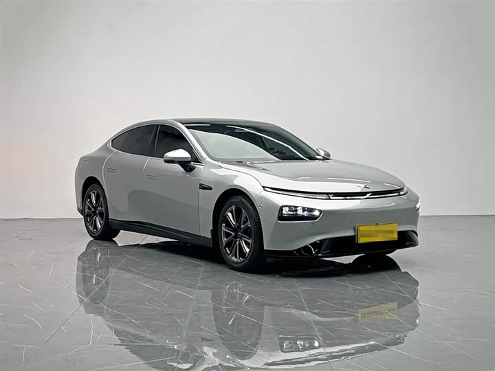Фото 8 - XPeng P7
