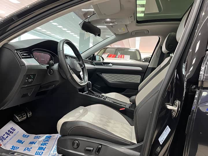 Фото 5 - Volkswagen Magotan