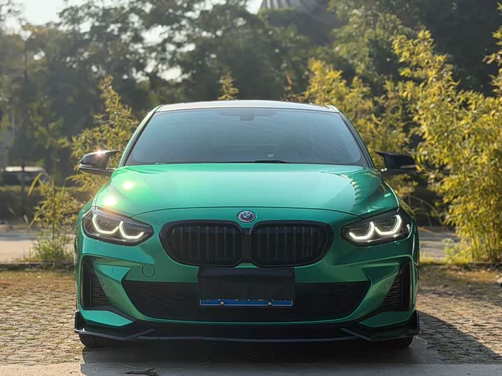 Фото 1 - BMW 1 Series