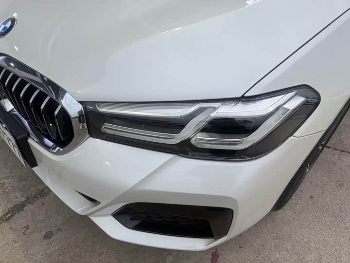 Фото 2 - BMW 5 Series