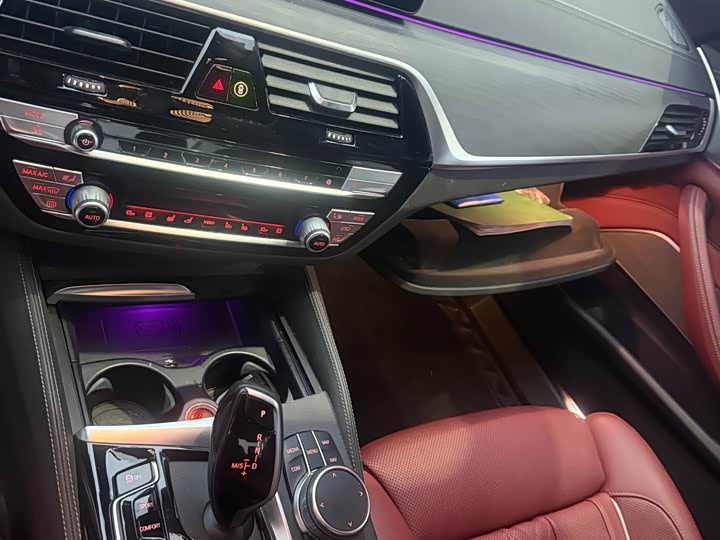 Фото 5 - BMW 5 Series