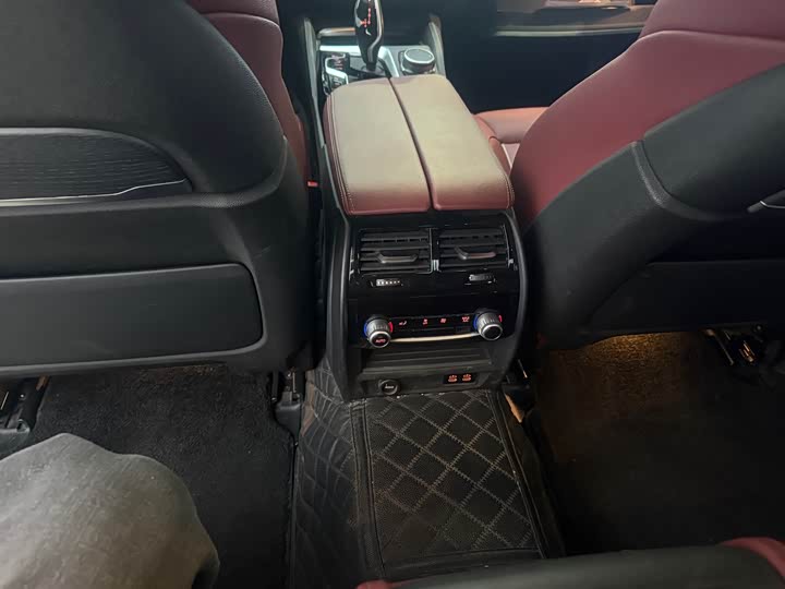 Фото 8 - BMW 5 Series