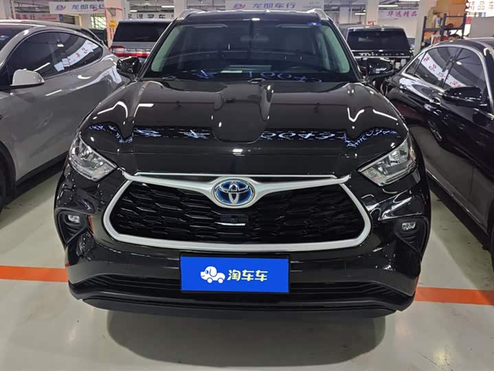 Фото 2 - Toyota Highlander