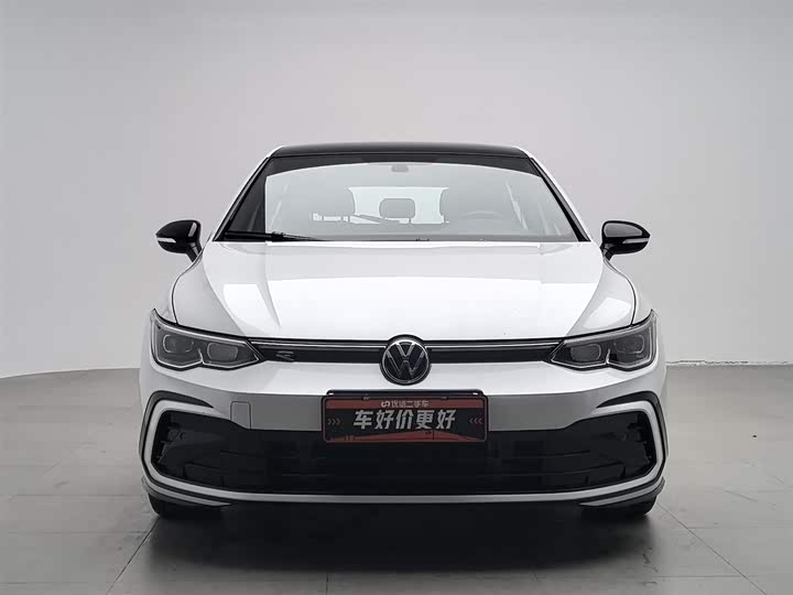 Фото 3 - Volkswagen Golf