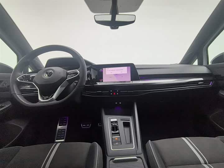 Фото 5 - Volkswagen Golf