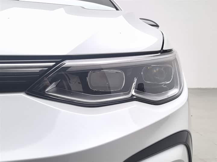 Фото 7 - Volkswagen Golf