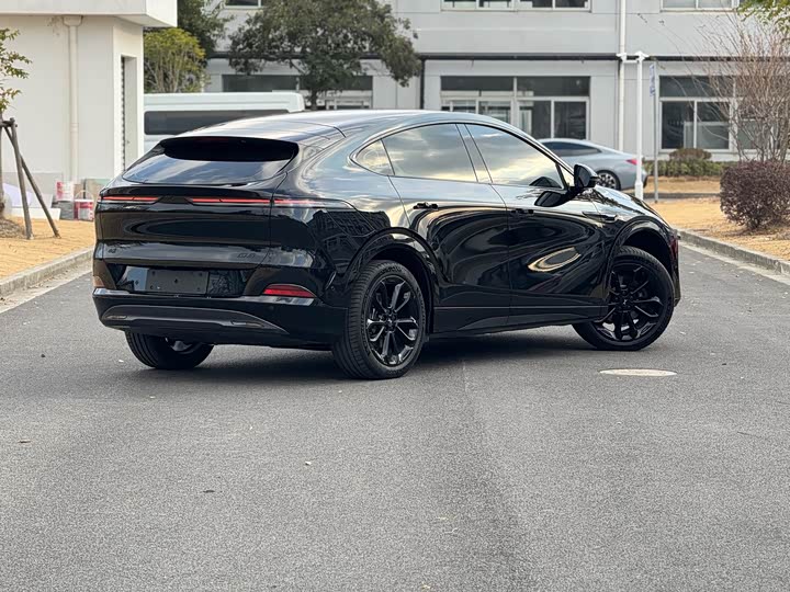 Фото 4 - XPeng G6