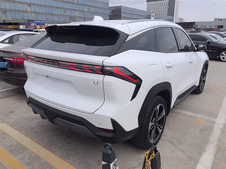 Фото 7 - Geely Galaxy L7