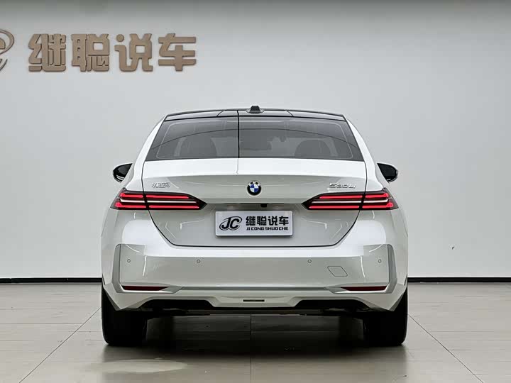 Фото 3 - BMW 5 Series