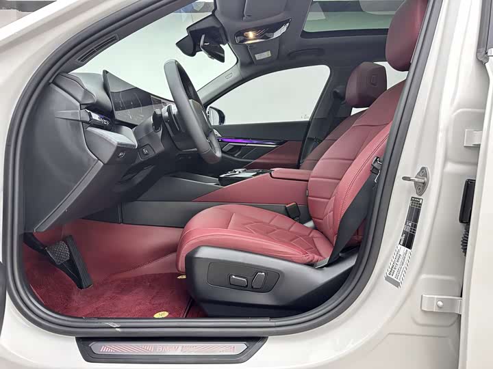 Фото 5 - BMW 5 Series