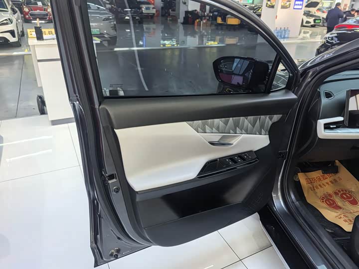 Фото 7 - Changan UNI-T