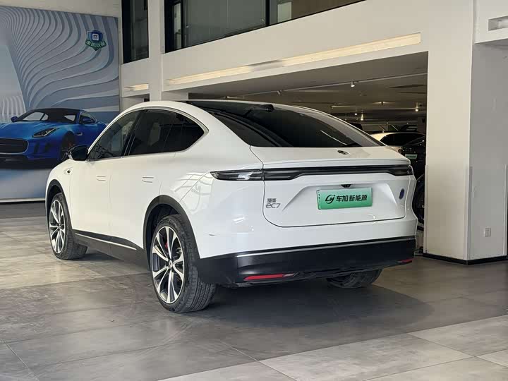 Фото 8 - Nio EC7