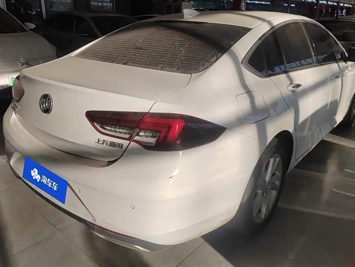 Фото 3 - Buick Regal