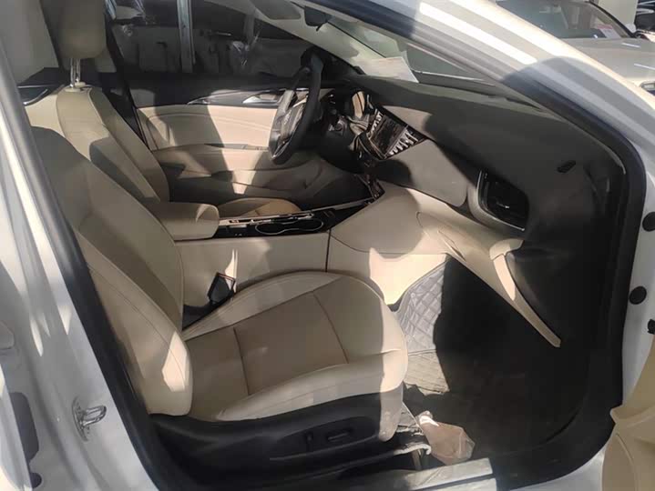 Фото 8 - Buick Regal