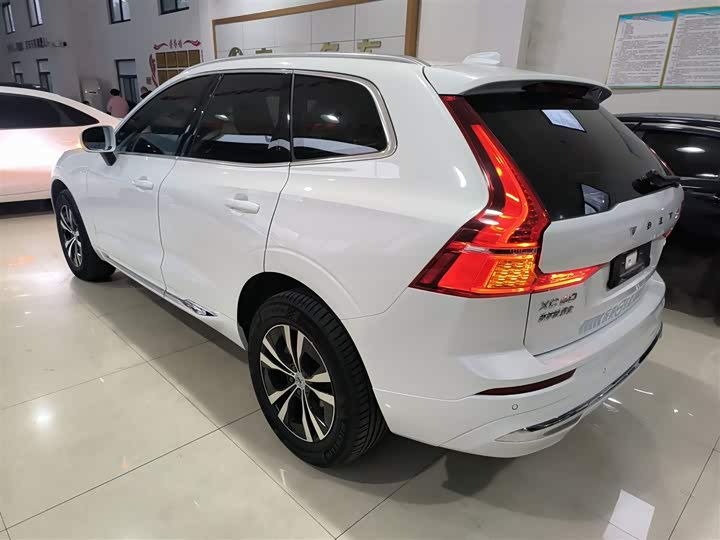 Фото 5 - Volvo XC60