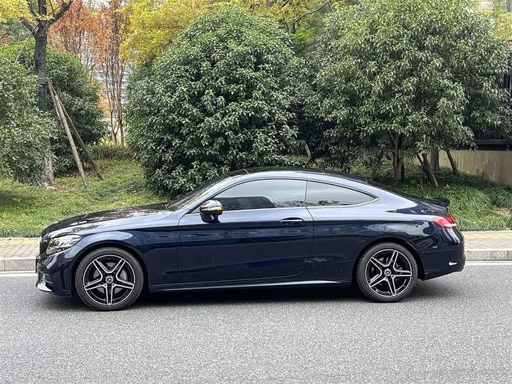 Фото 6 - Mercedes-Benz C-Class