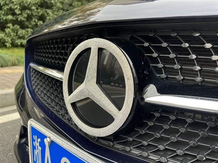 Фото 9 - Mercedes-Benz C-Class