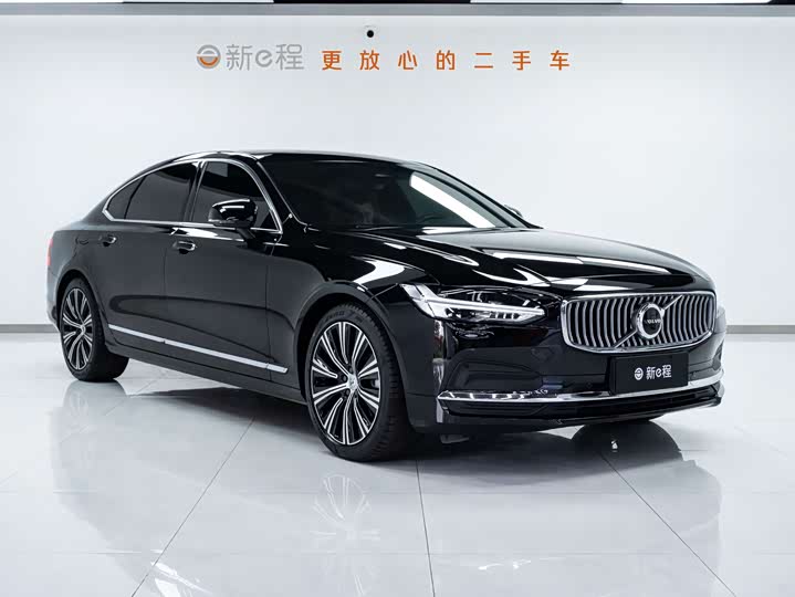 Фото 3 - Volvo S90