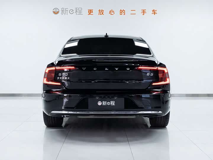 Фото 5 - Volvo S90