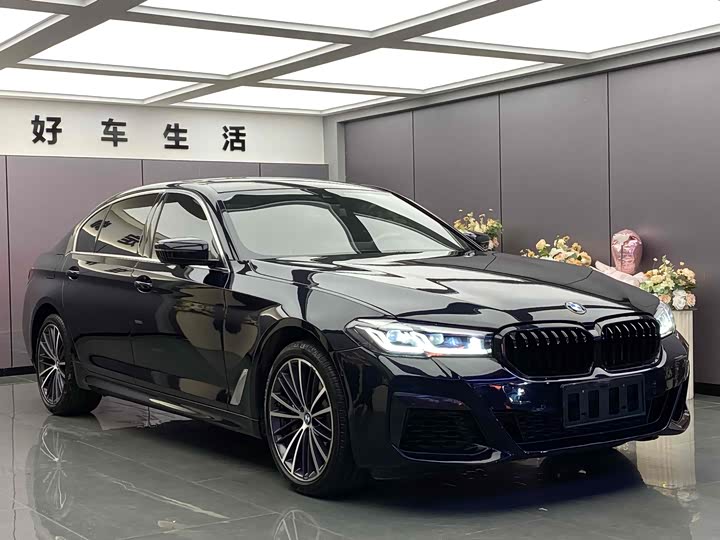 Фото 3 - BMW 5 Series