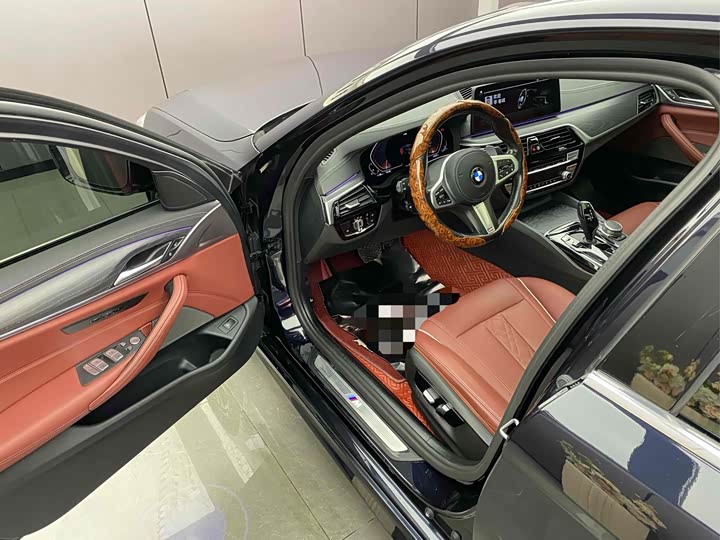 Фото 4 - BMW 5 Series