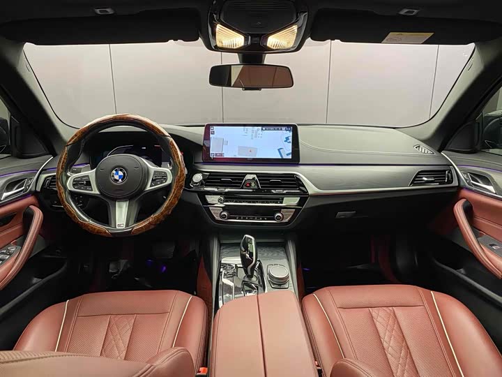 Фото 8 - BMW 5 Series