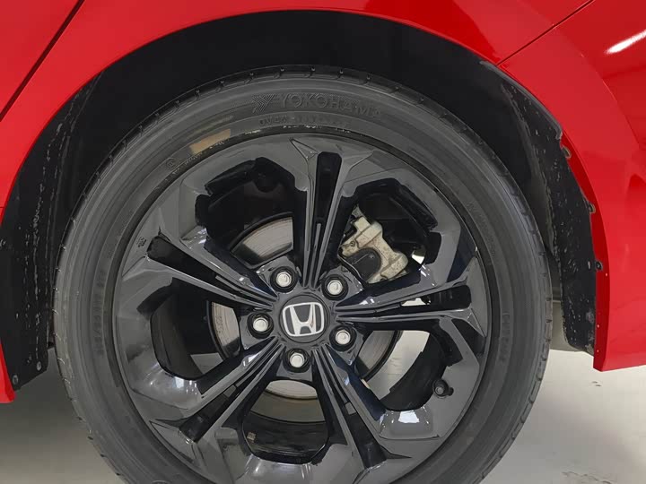 Фото 6 - Honda Civic