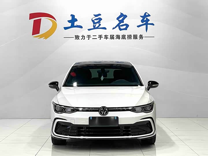 Фото 2 - Volkswagen Golf