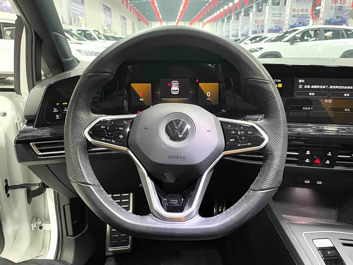 Фото 4 - Volkswagen Golf