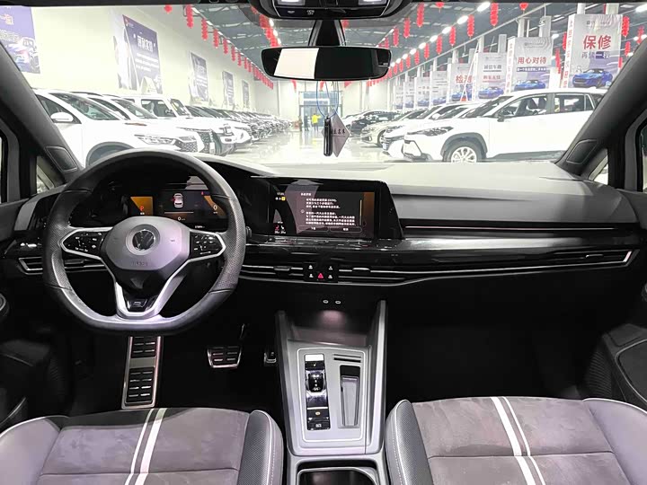 Фото 6 - Volkswagen Golf