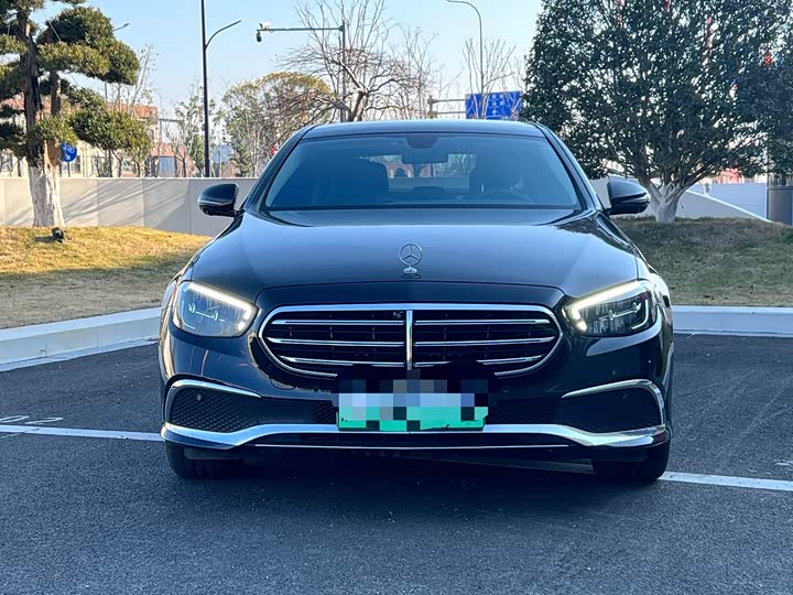 Фото 2 - Mercedes-Benz E-Class Hybrid