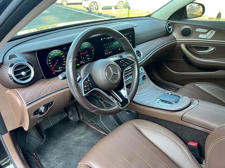 Фото 5 - Mercedes-Benz E-Class Hybrid