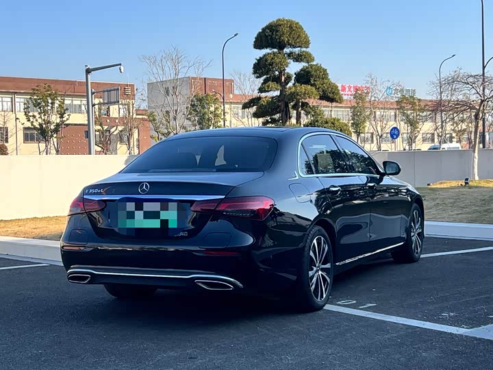 Фото 9 - Mercedes-Benz E-Class Hybrid