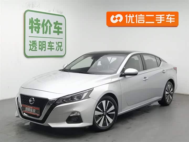Фото 1 - Nissan Teana