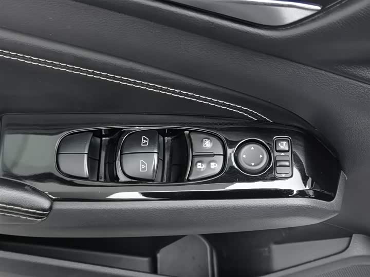 Фото 9 - Nissan Teana