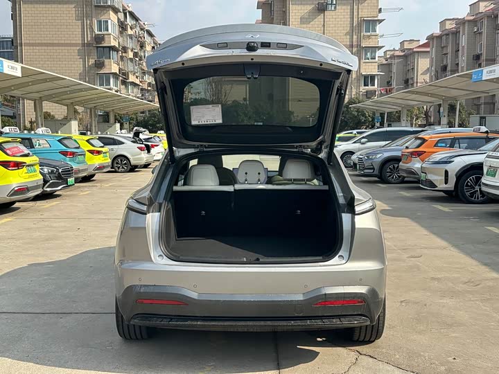 Фото 5 - Nio Onvo L60