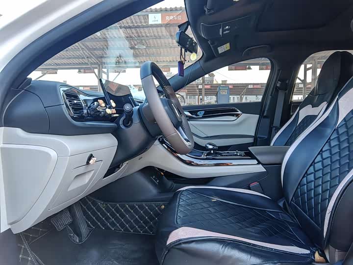 Фото 8 - BYD Qin Plus