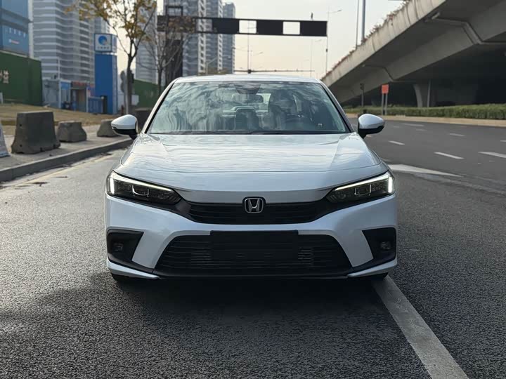 Фото 2 - Honda Civic