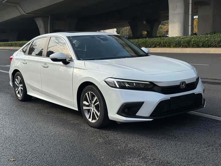 Фото 3 - Honda Civic