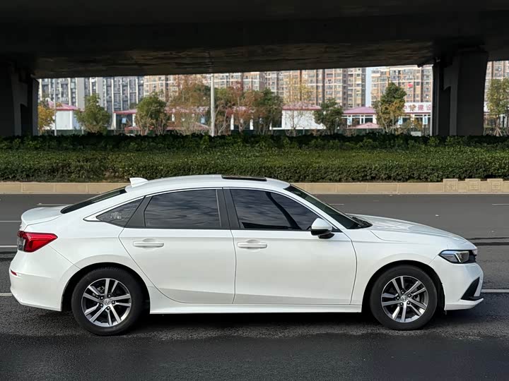 Фото 4 - Honda Civic