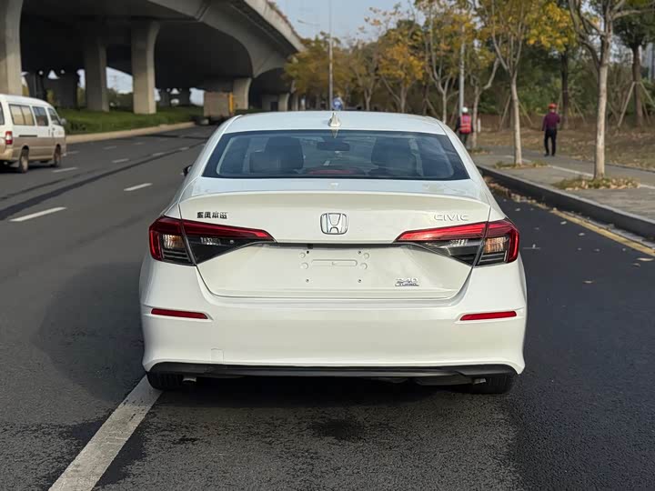 Фото 6 - Honda Civic