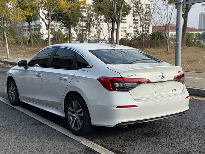 Фото 7 - Honda Civic