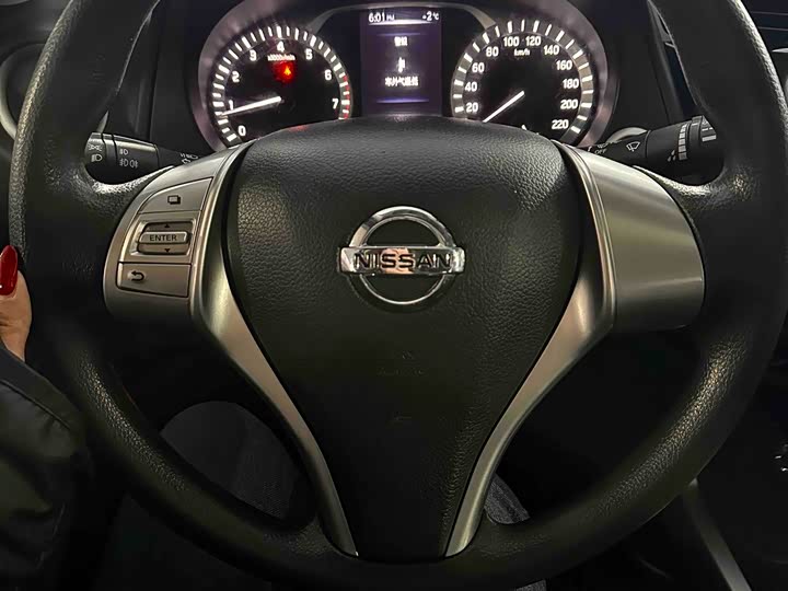 Фото 7 - Nissan Terra