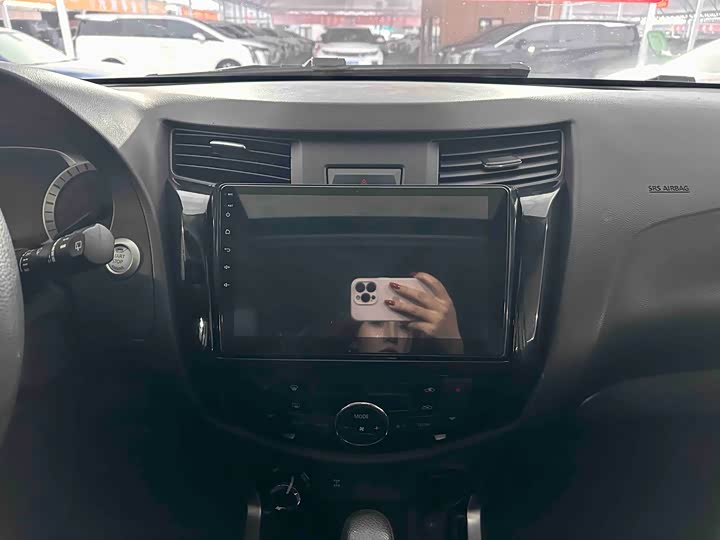 Фото 9 - Nissan Terra