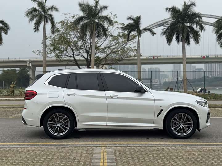 Фото 2 - BMW X3