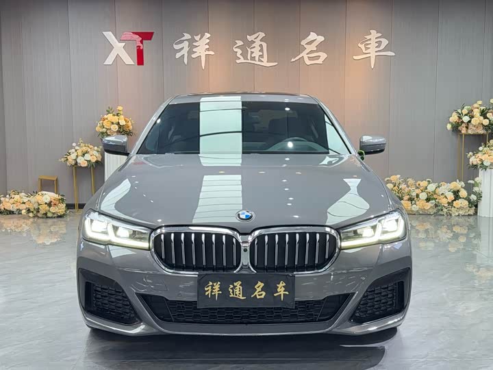 Фото 2 - BMW 5 Series