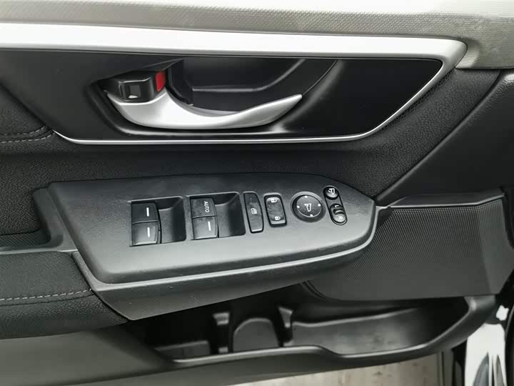 Фото 9 - Honda CR-V